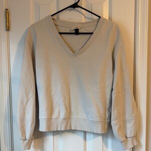 Universal Thread Women's V-Neck Pullover Sweater - Light Beige